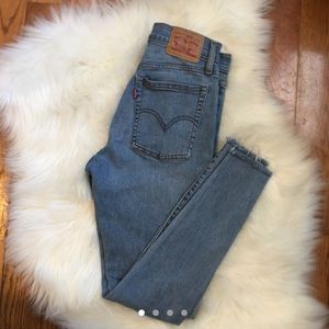 Levi’s Wedgie skinny fit jeans